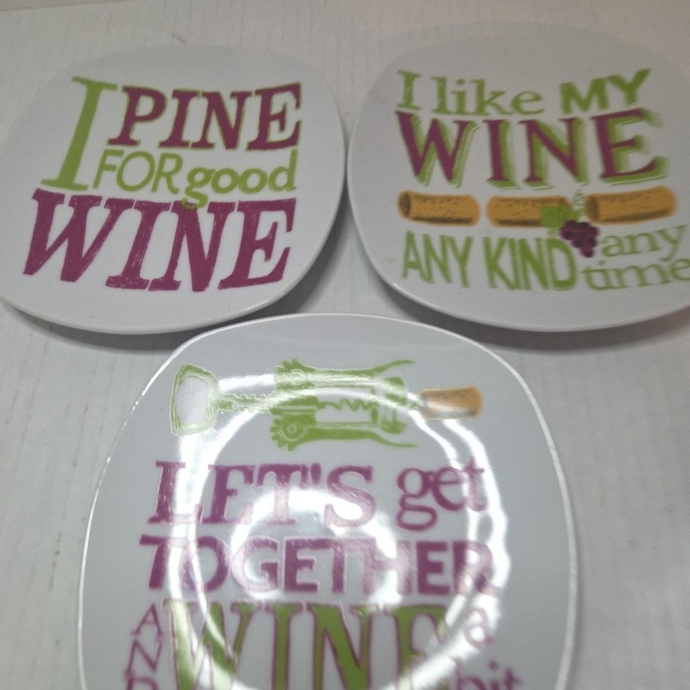 C.R. Gibson QAPS-14062 Wine‎ Oh! Set Of 3 Snack Plates